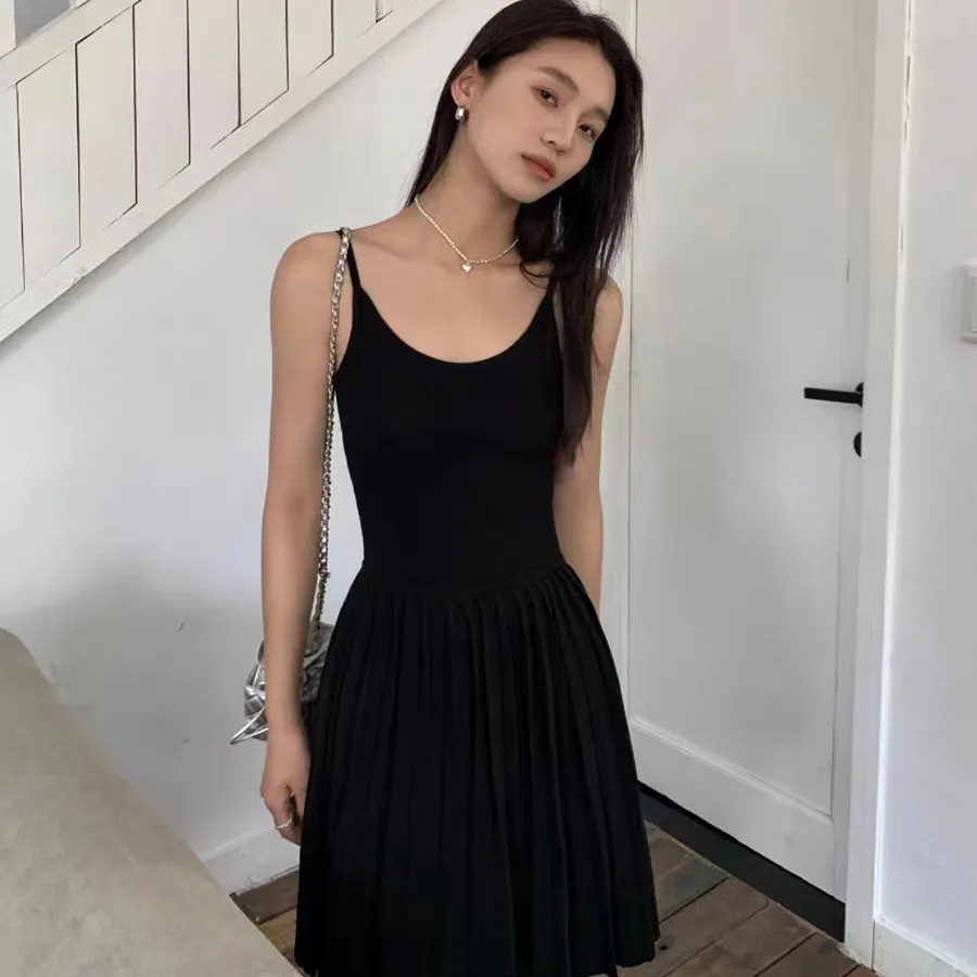 Summer Women Fashionable Simple Knitted Sling Pleated Dress