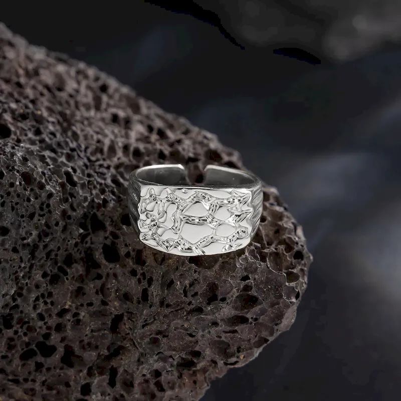 Wholesale Men Fashion Casual Texture Pattern Alloy Ring